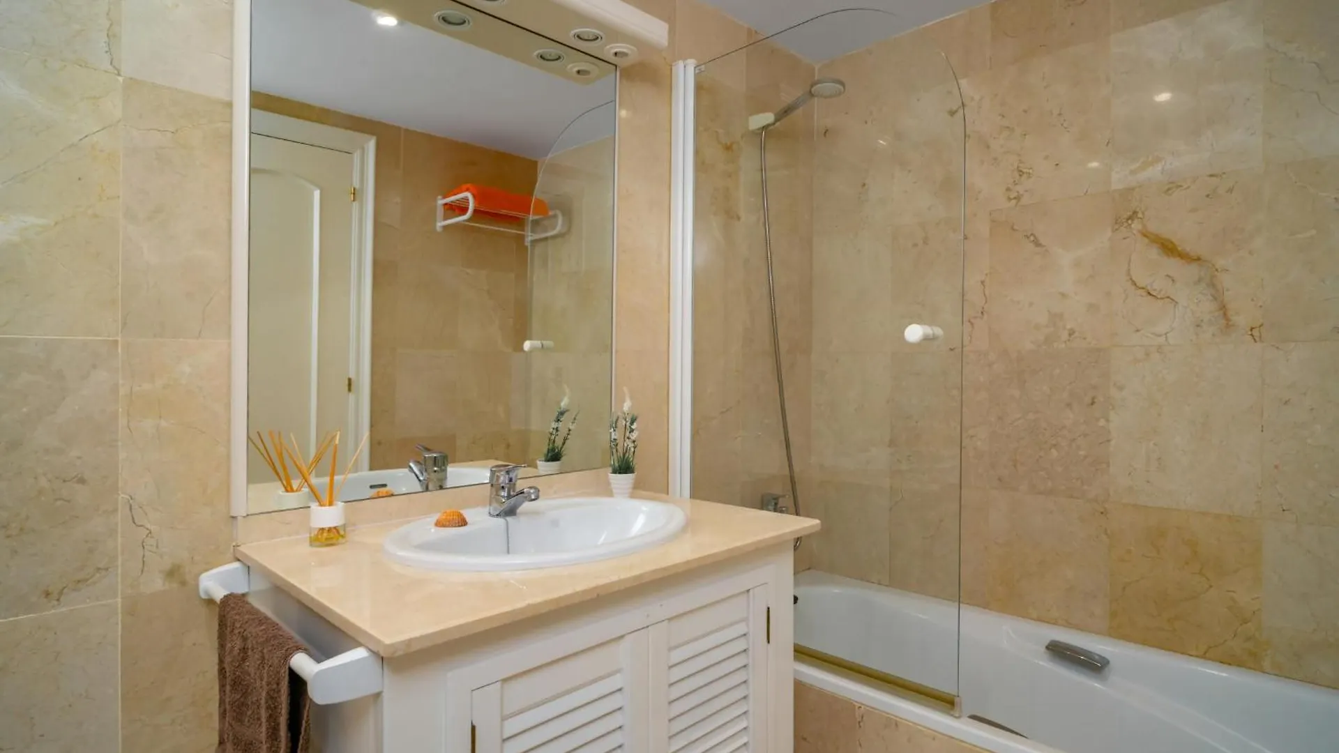 Guadalmina Dreamscape By Lica Homes 마르베야 스페인